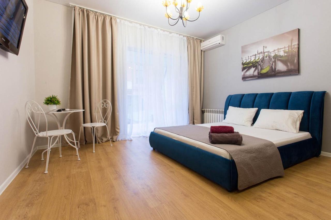Studio Near Metro Yaroslava Mudroho, Universytet - Mykoly Khvylovoho Str 5-3 Kharkiv Eksteriør billede