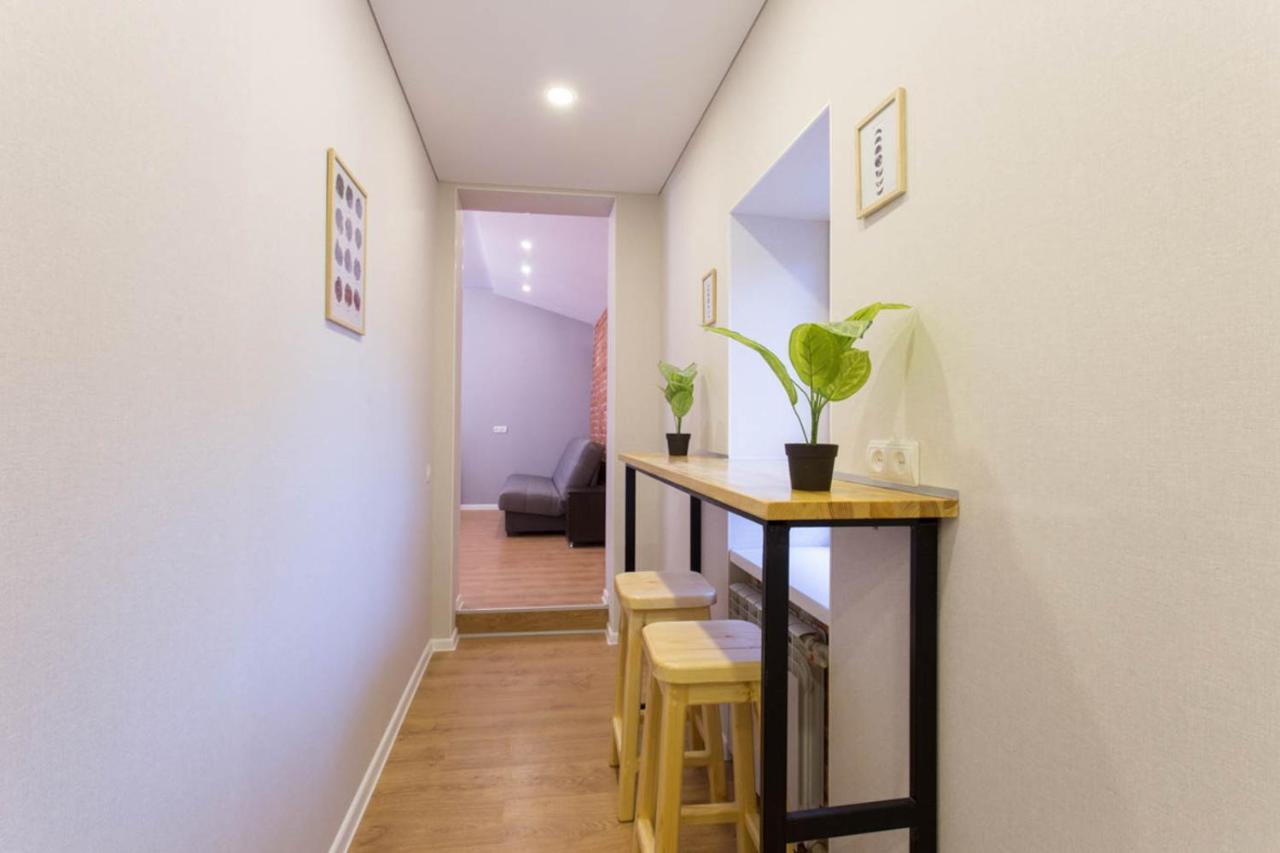 Studio Near Metro Yaroslava Mudroho, Universytet - Mykoly Khvylovoho Str 5-3 Kharkiv Eksteriør billede