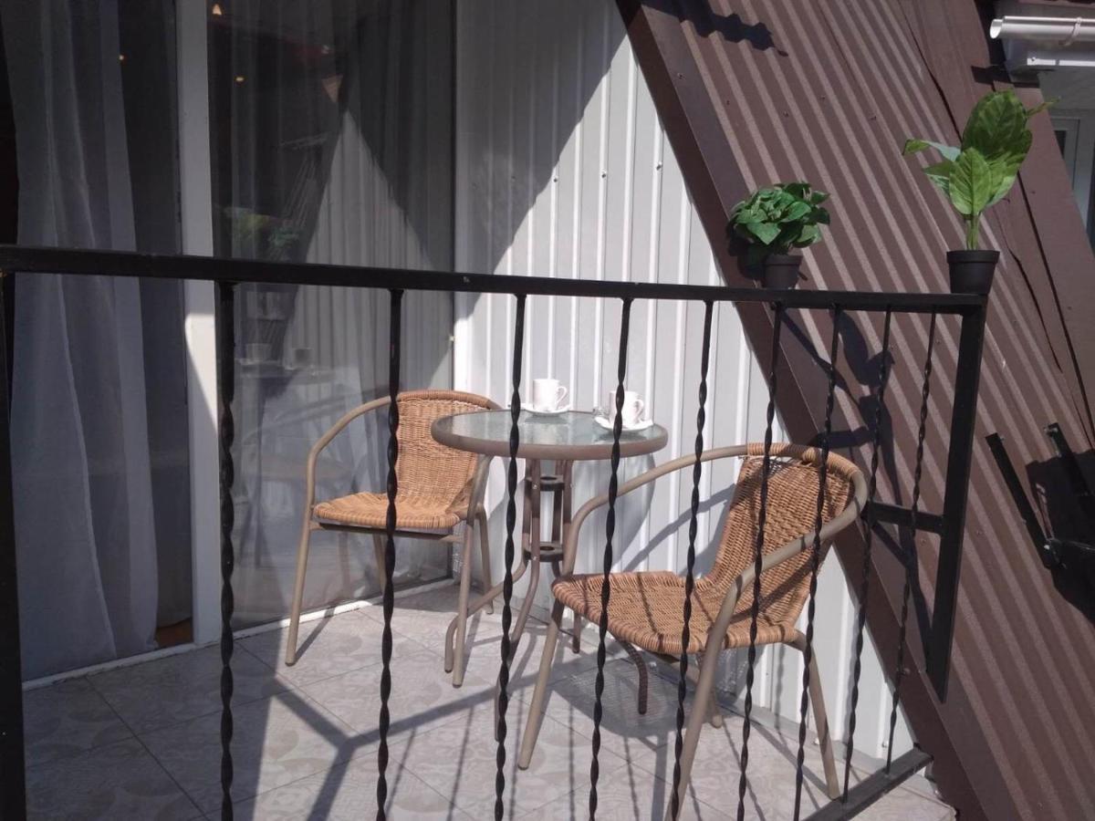 Studio Near Metro Yaroslava Mudroho, Universytet - Mykoly Khvylovoho Str 5-3 Kharkiv Eksteriør billede