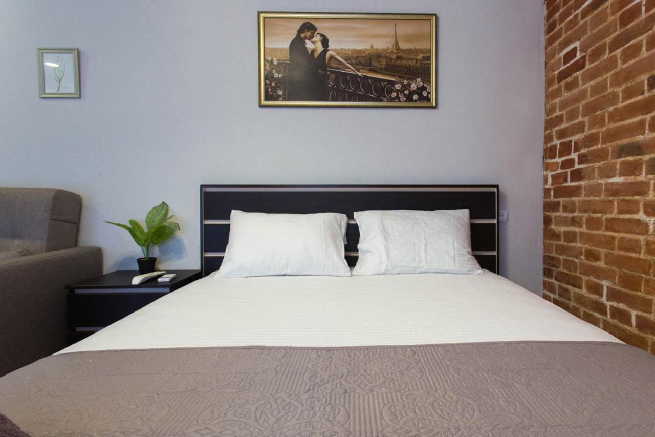 Studio Near Metro Yaroslava Mudroho, Universytet - Mykoly Khvylovoho Str 5-3 Kharkiv Eksteriør billede