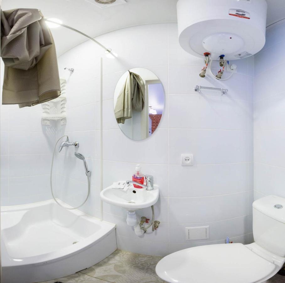Studio Near Metro Yaroslava Mudroho, Universytet - Mykoly Khvylovoho Str 5-3 Kharkiv Eksteriør billede